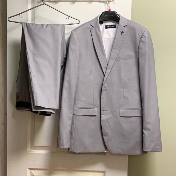 Grey Suit for Sale - Picture 2 of 3